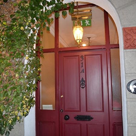 Aine Rose Guest Accommodation Дублин Экстерьер фото
